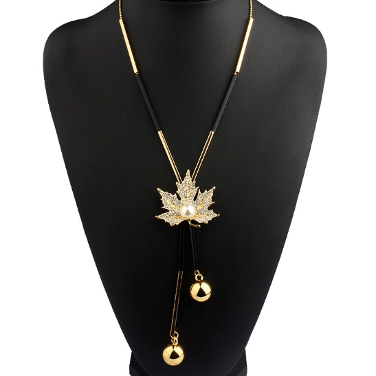 Fashion Jewelry Silver or 18K Gold Plated Maple Leaf With Rhinstone Long Beaded Popcorn Chain Tassel Pendant With Imitation Golden Pearls Women Necklace For Business Casual Birthday Wedding Party