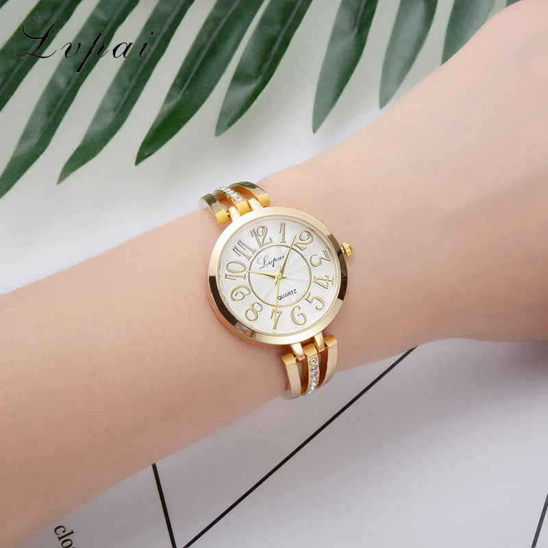 Round Dial Luxury Quartz Wristwatch